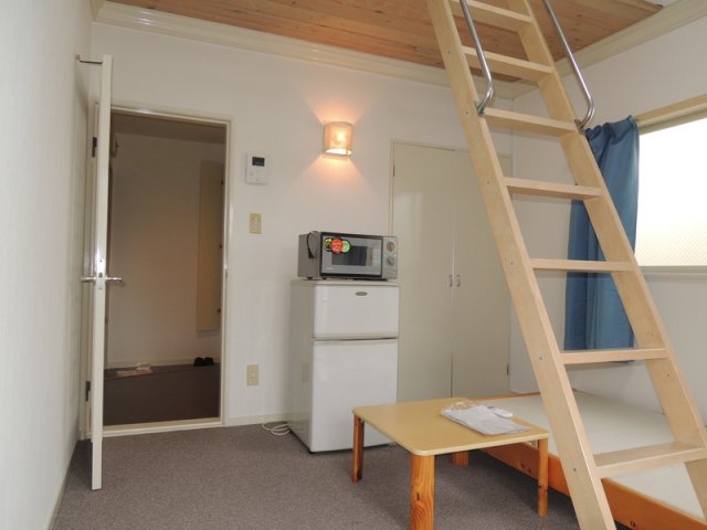 居室・リビング　明るいお部屋がゆっくりと家族団らんの時間を導いてくれます。