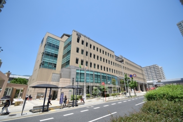 役所　東灘区役所（役所）まで2021m