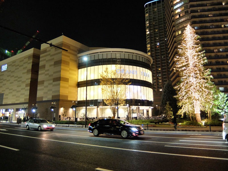 ショッピングセンター　グランツリー武蔵小杉（ショッピングセンター）まで1010m