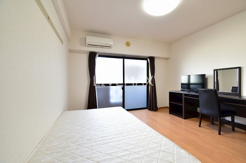 居室・リビング　別号室参考写真