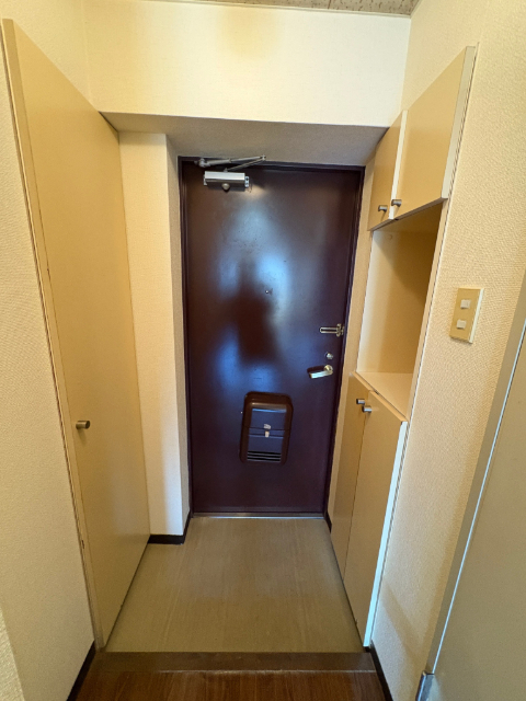 αNEXT若林の玄関写真
