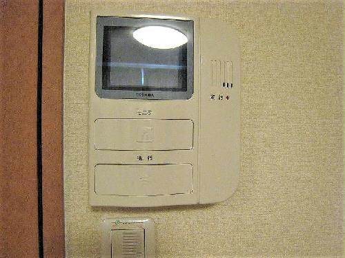 セキュリティ　TVモニター付インターホン。