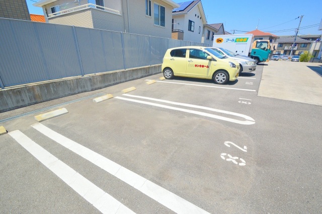 小学校　府中町立府中小学校（小学校）まで803m