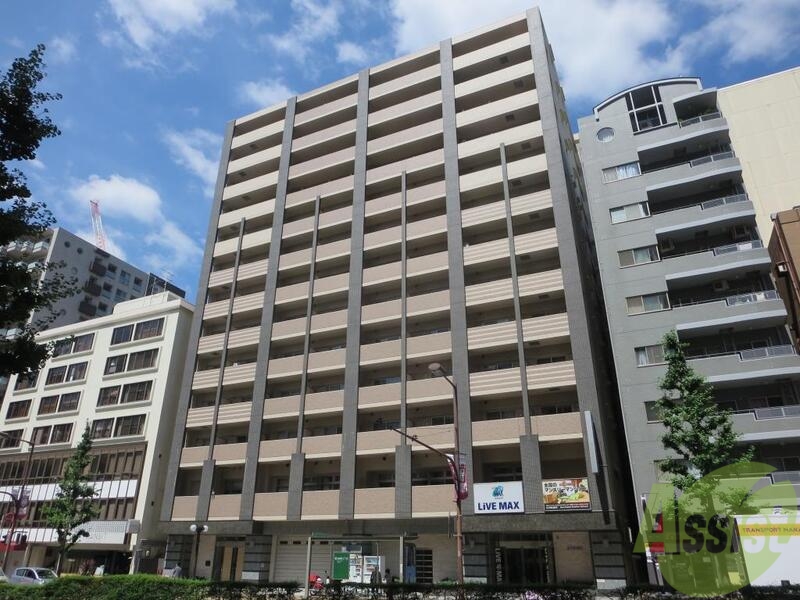 神戸市中央区加納町のマンションの建物外観