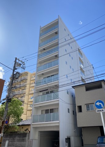 広島市東区愛宕町のマンションの建物外観
