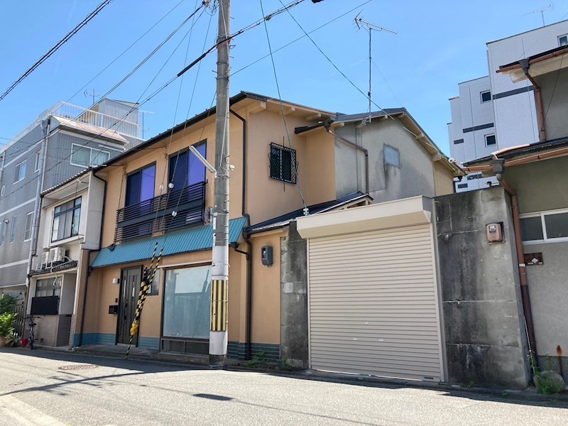 紫野下築山町貸家の建物外観