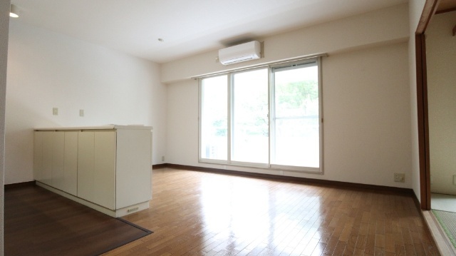 居室・リビング　※別室参考写真