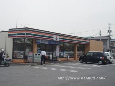 コンビニ　セブンイレブン福山春日6丁目店（コンビニ）まで302m