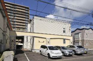 札幌市北区新琴似五条のアパートの建物外観