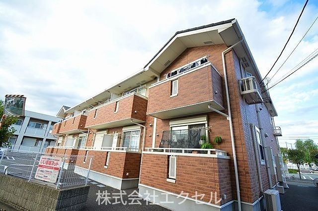 建物外観　青梅線拝島駅から徒歩14分です。