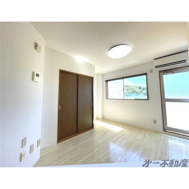 居室・リビング　洋室