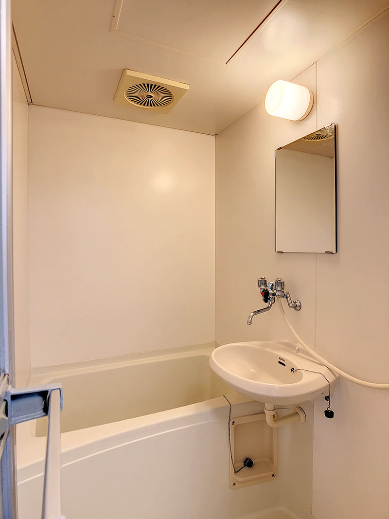 バス・シャワールーム　※別のお部屋の写真です