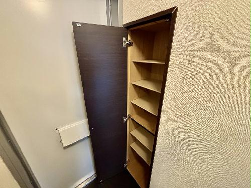 玄関　設備・仕様は号室により異なる為、現状を優先いたします。