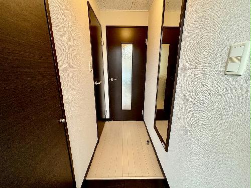 玄関　設備・仕様は号室により異なる為、現状を優先いたします。