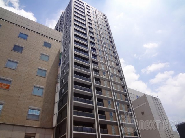 町田市原町田のマンションの建物外観