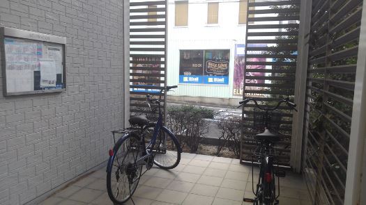 エントランス　エントランス