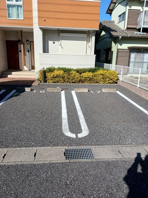 【君津市大和田のアパートの駐車場】