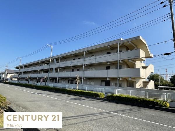 【鶴ヶ島新町ハイツの建物外観】