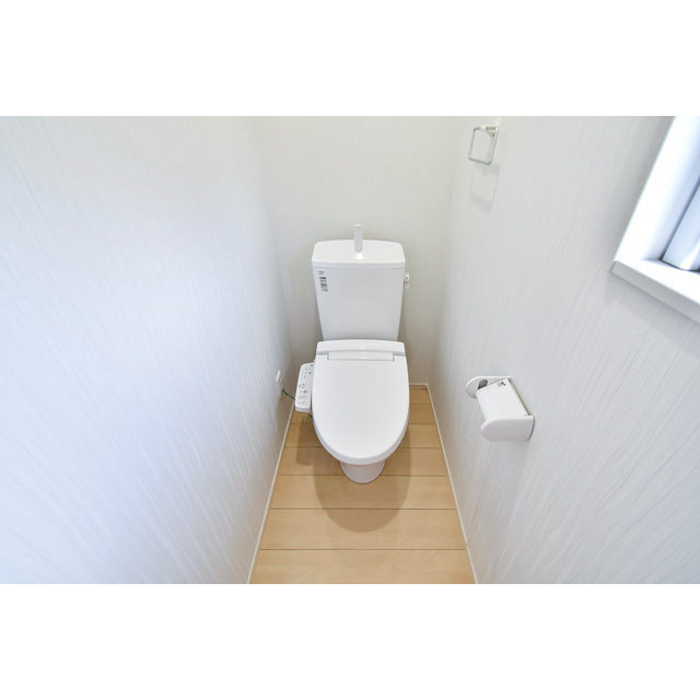 ＪＲ鹿児島本線 久留米駅 徒歩13分 2階建 築11年のトイレ写真