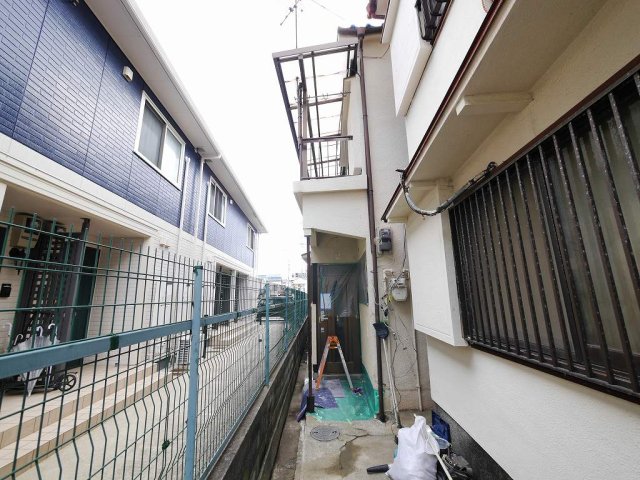 塩屋町6丁目貸家の建物外観