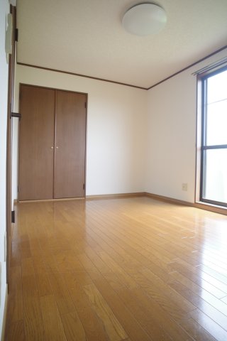 居室・リビング　横長のお部屋でお部屋使いが上手にできる！