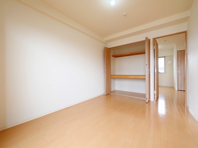 その他部屋・スペース　使い勝手のいい寝室です