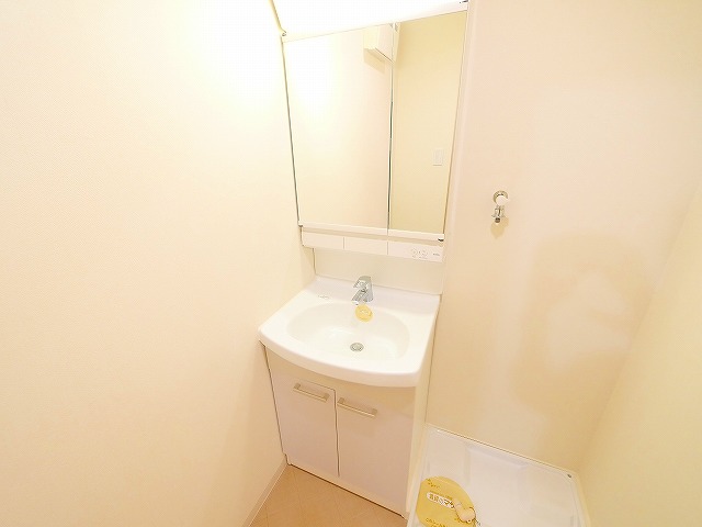 洗面設備　使いやすい洗面所です