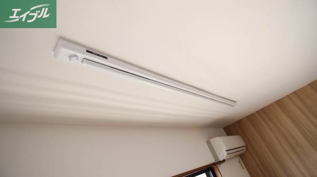 その他設備　室内物干し