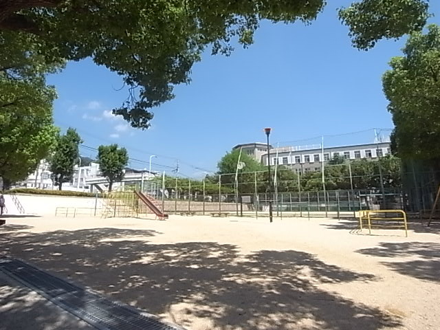 幼稚園・保育園　鶴甲幼稚園（幼稚園・保育園）まで94m