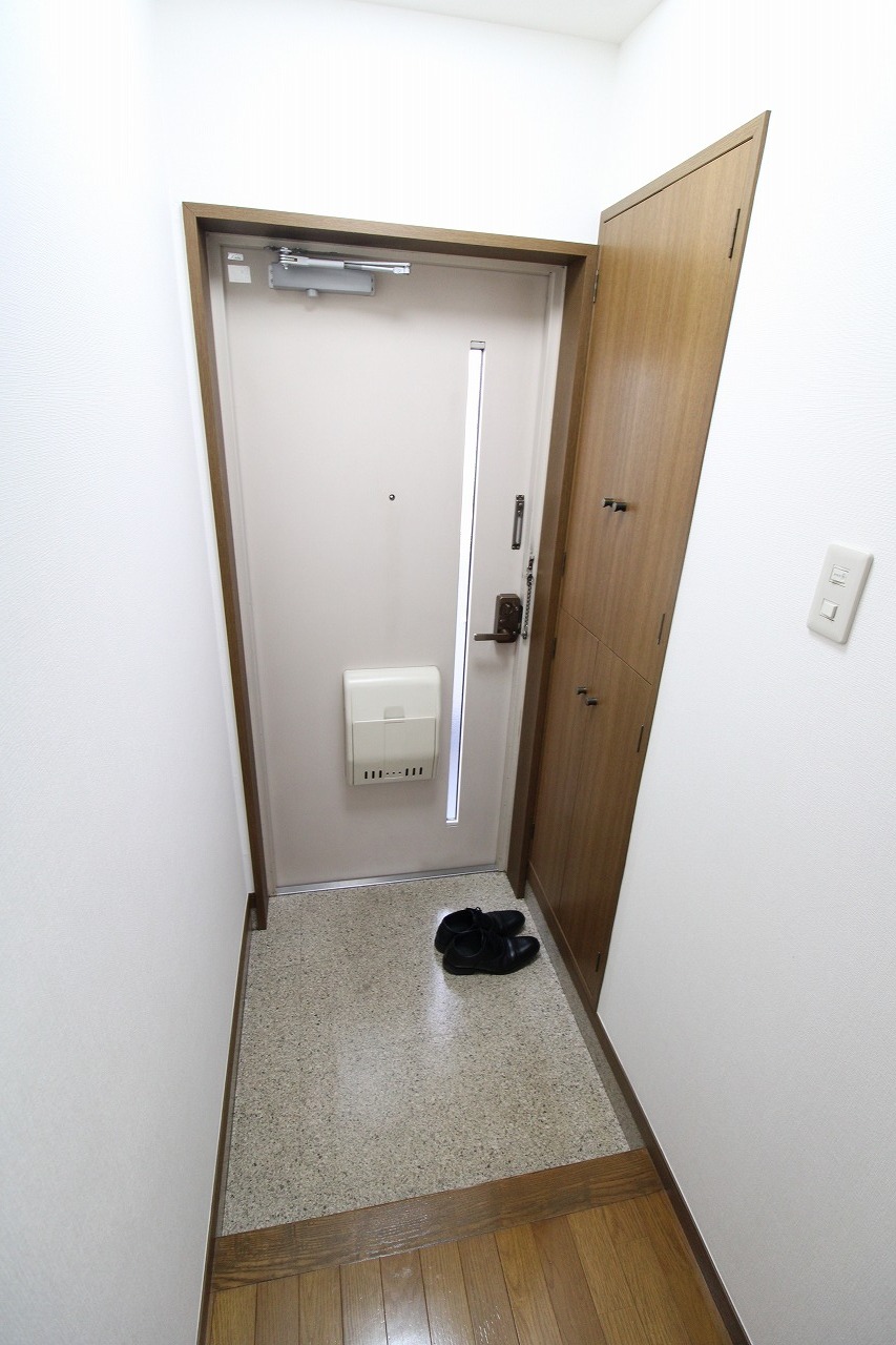 玄関　※同物件、別部屋になります。