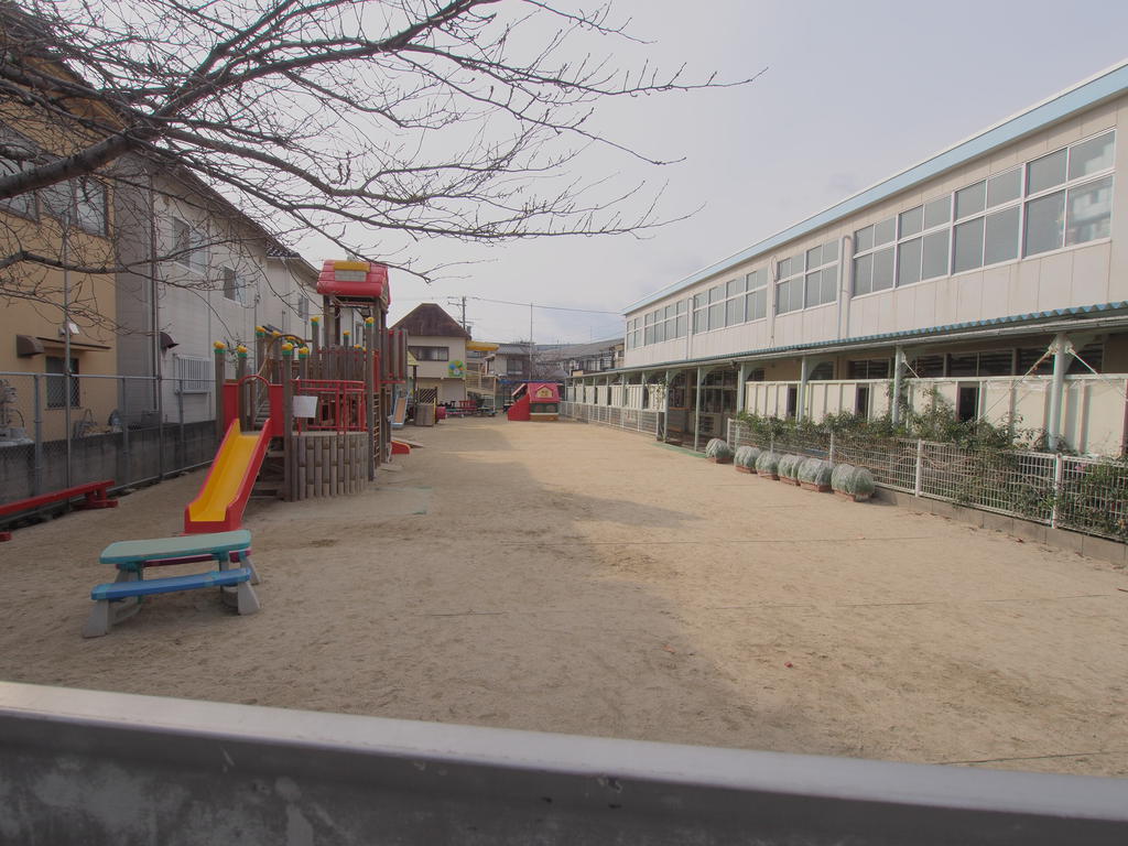 【安芸郡府中町城ケ丘のアパートの幼稚園・保育園】