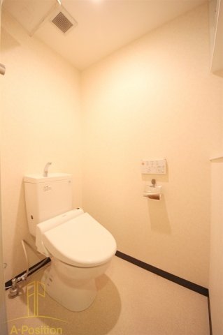 トイレ　レジディア靭公園