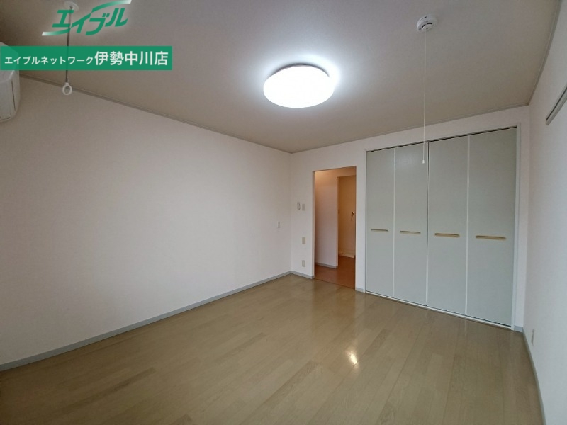 居室・リビング　同物件別部屋参考写真