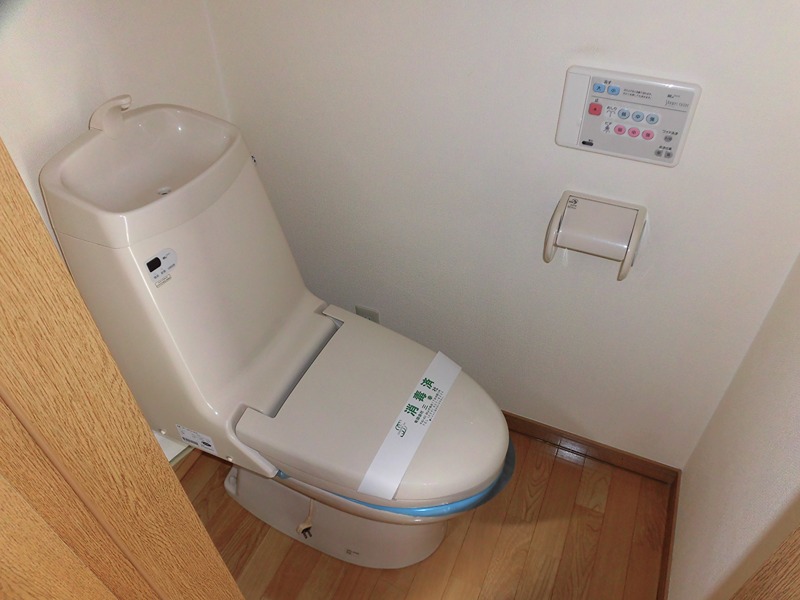 トイレ　シャワートイレ