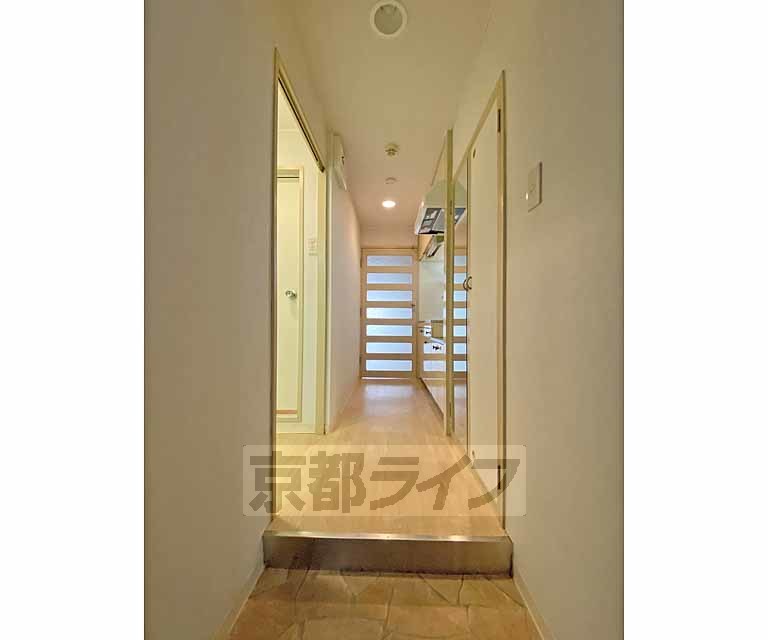 その他部屋・スペース　玄関から見たところです。