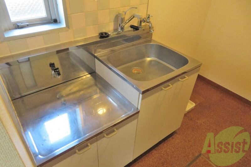 キッチン　キッチンです。ガスコンロは別途ご用意が必要となります。