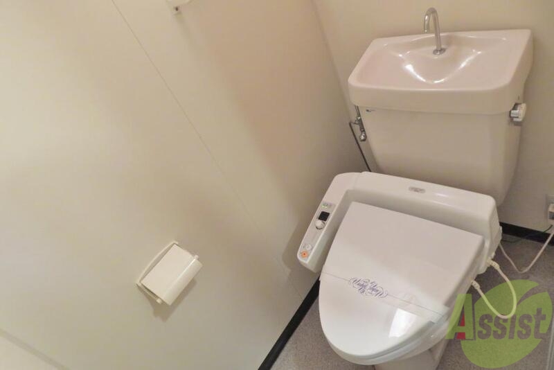 トイレ　トイレはウォッシュレットが備わっております。