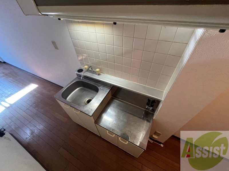 キッチン　キッチンです。一人暮らしなら十分な大きさですね。