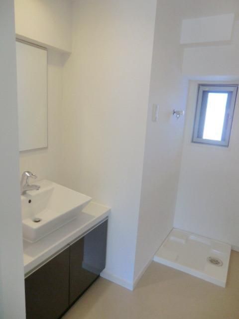 洗面設備　嬉しい独立洗面台