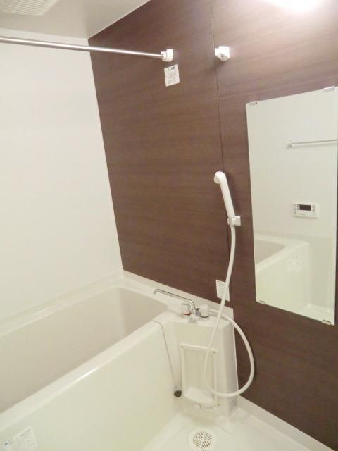 バス・シャワールーム　キレイなバスルーム