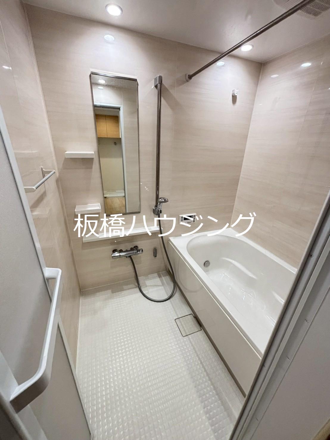 バス・シャワールーム