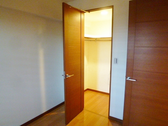 収納　ウォークインクローゼット