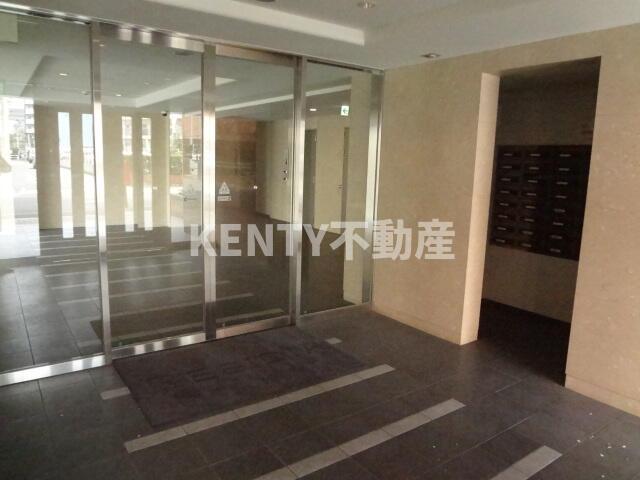 エントランス　清潔なエントランスです