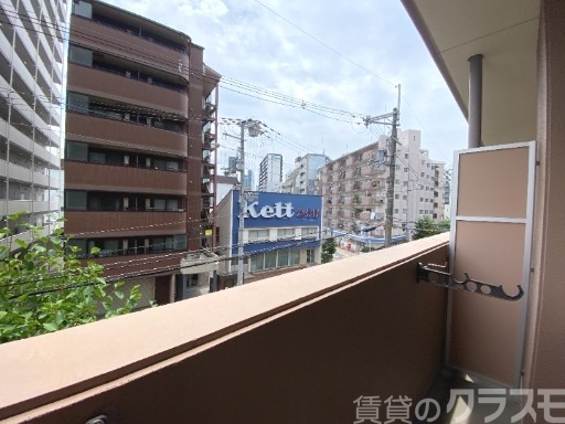 バルコニー　バルコニーはこちらです。