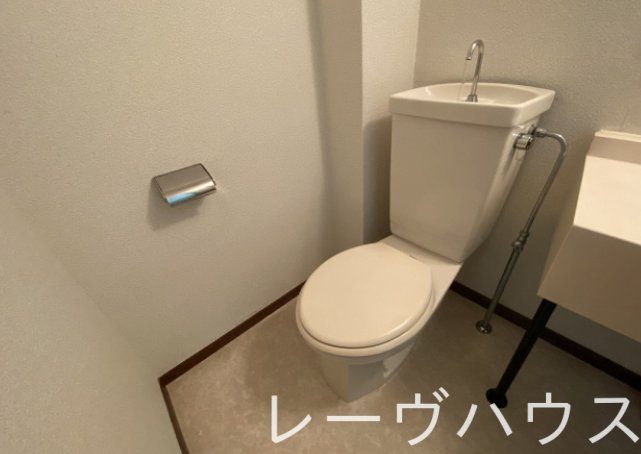 トイレ　トイレ