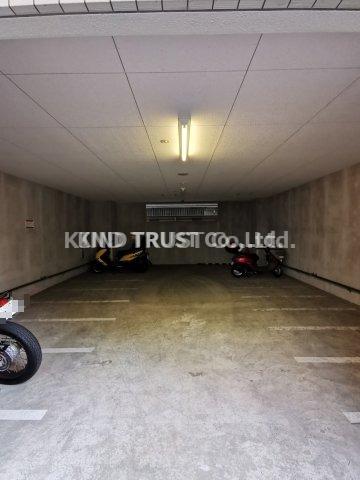 その他共有部分　屋根付き駐輪場です