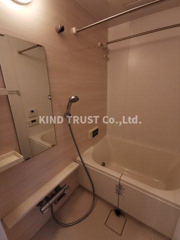 バス・シャワールーム　お風呂で日々の疲れを落としましょう