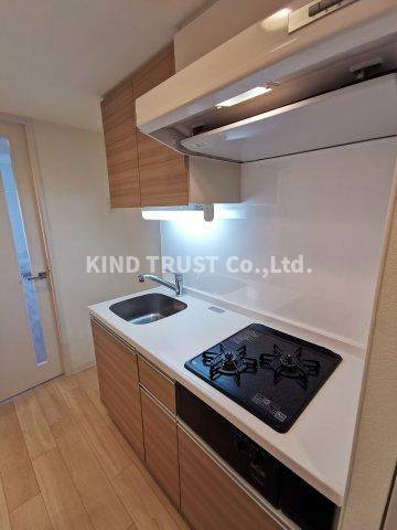 キッチン　コンパクトなキッチンで掃除もラクラク