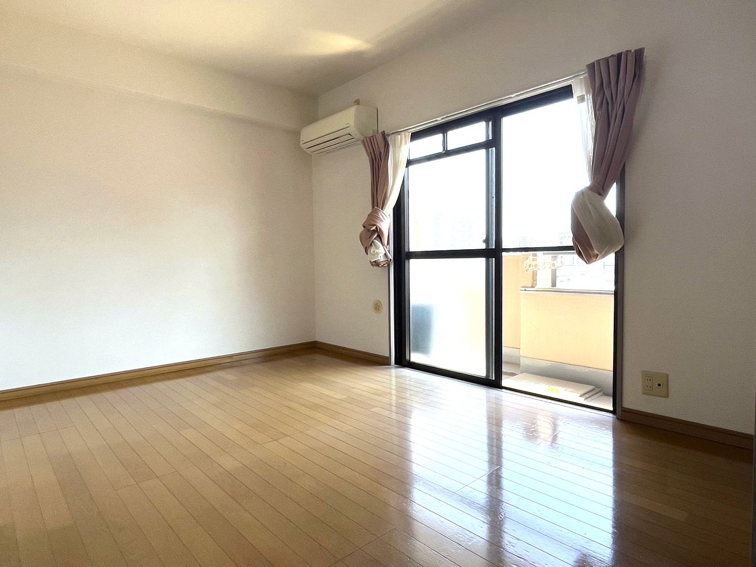 その他　約6帖の洋室