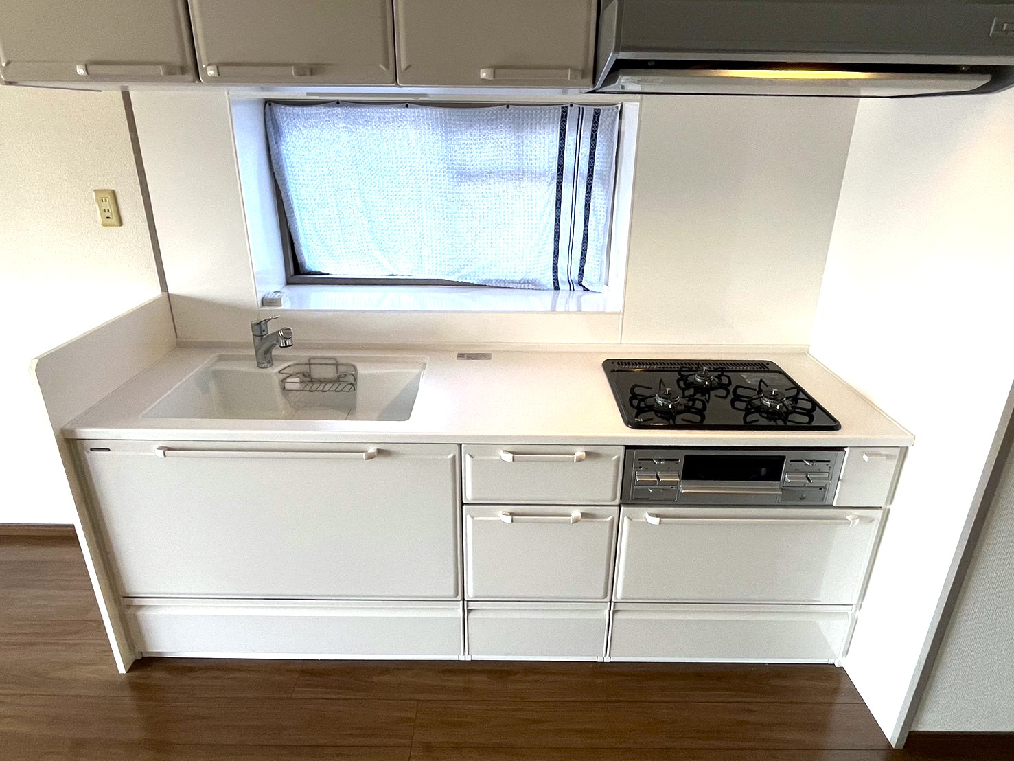 キッチン　キッチンはリフォーム済みできれいな状態です♪